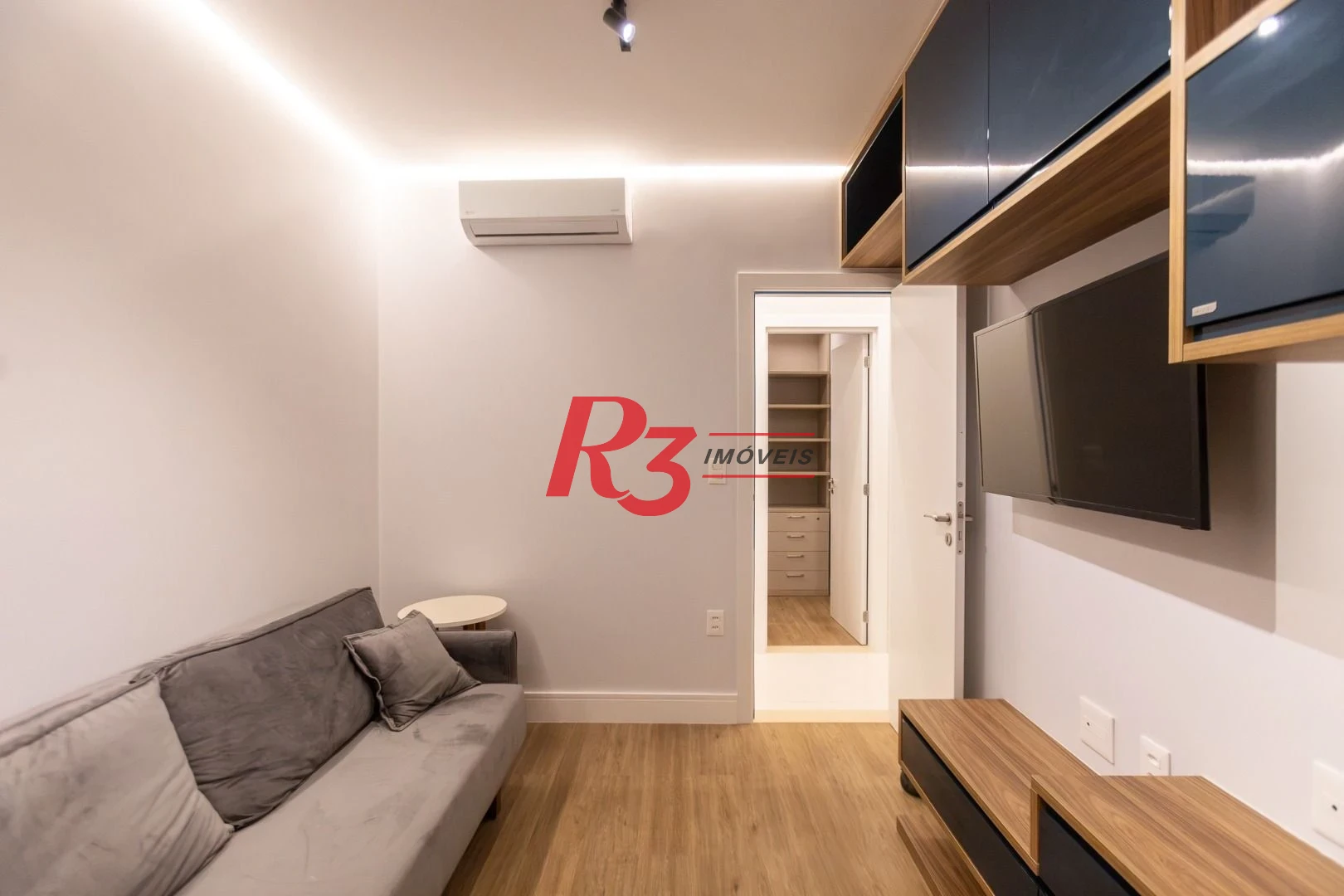 Apartamento com 3 dormitórios para alugar, 115 m² por R$ 13.000,02/mês - Embaré - Santos/SP