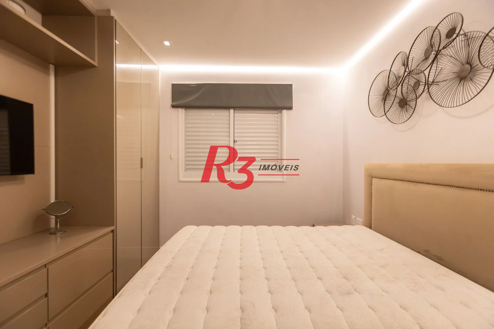 Apartamento com 3 dormitórios para alugar, 115 m² por R$ 13.000,02/mês - Embaré - Santos/SP