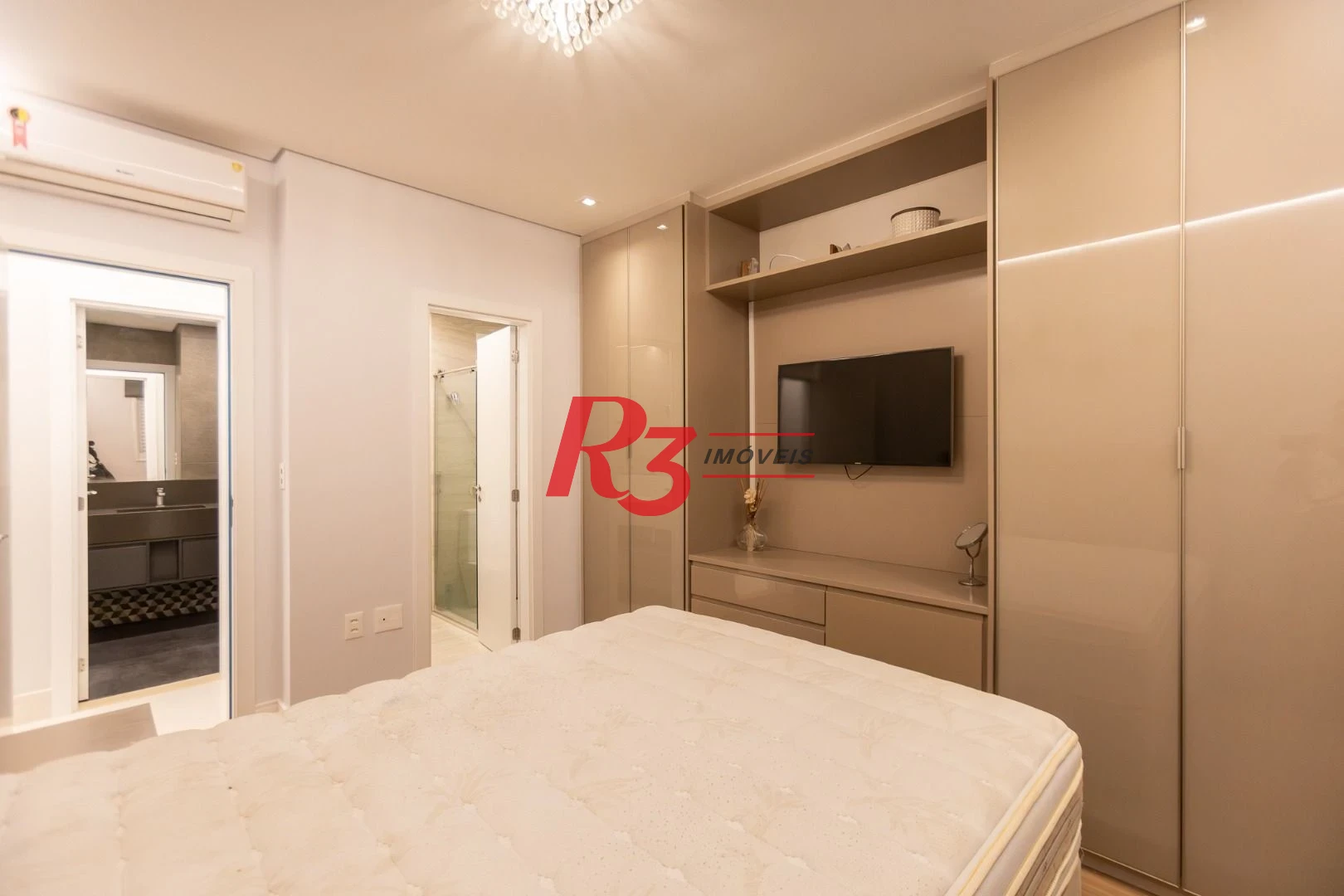 Apartamento com 3 dormitórios para alugar, 115 m² por R$ 13.000,02/mês - Embaré - Santos/SP