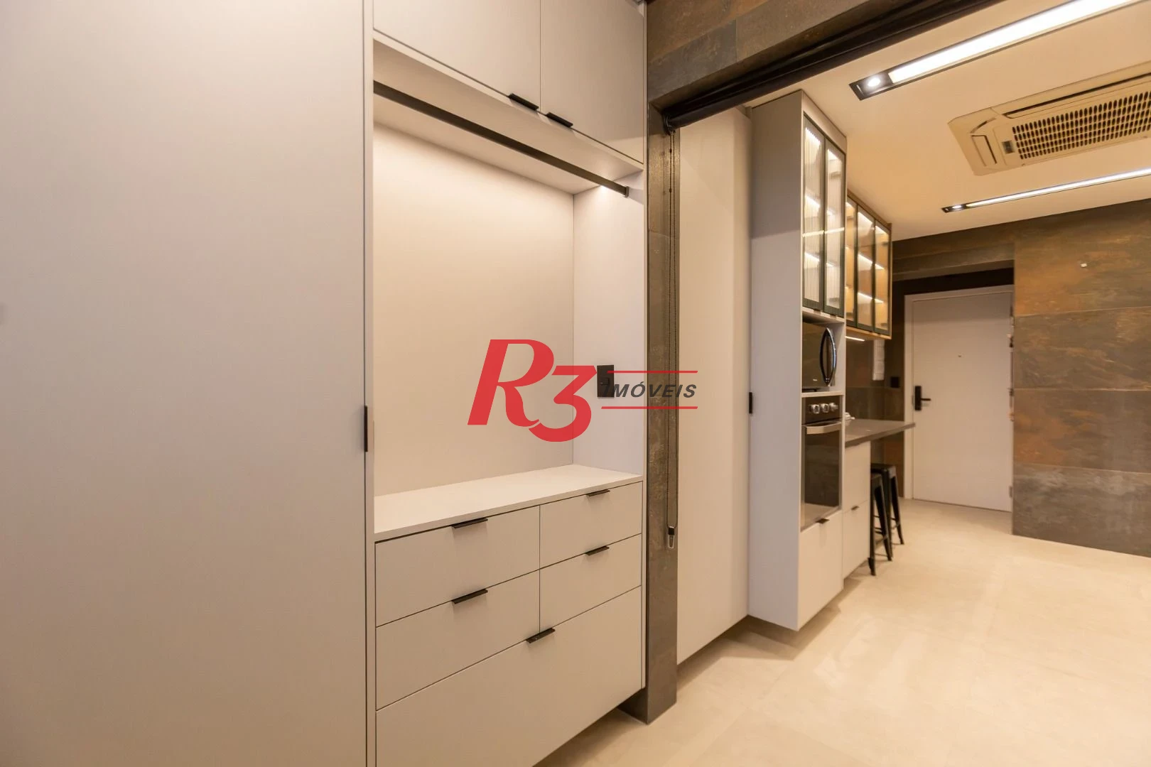Apartamento com 3 dormitórios para alugar, 115 m² por R$ 13.000,02/mês - Embaré - Santos/SP