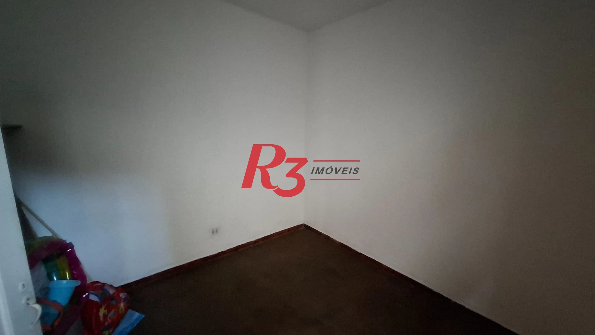 Casa com 2 dormitórios à venda, 120 m² por R$ 640.000,00 - Vila Valença - São Vicente/SP