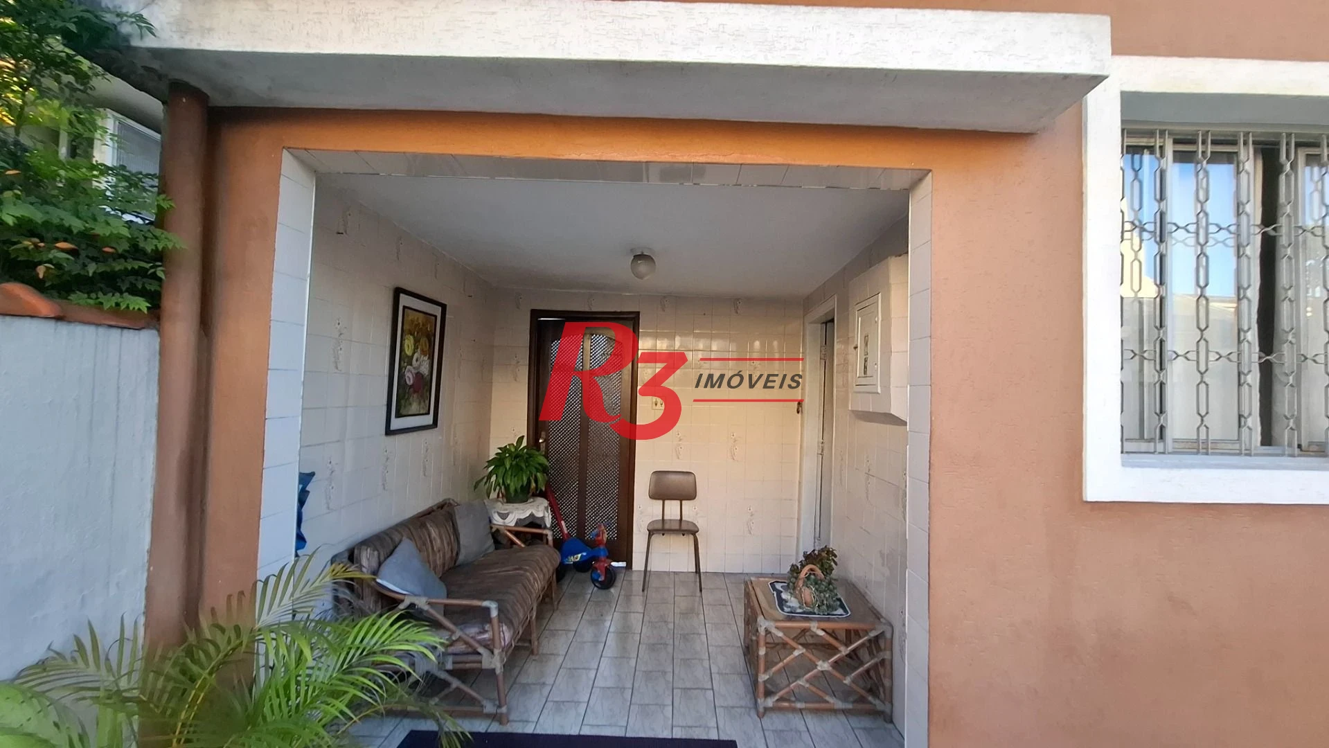Casa com 2 dormitórios à venda, 120 m² por R$ 640.000,00 - Vila Valença - São Vicente/SP