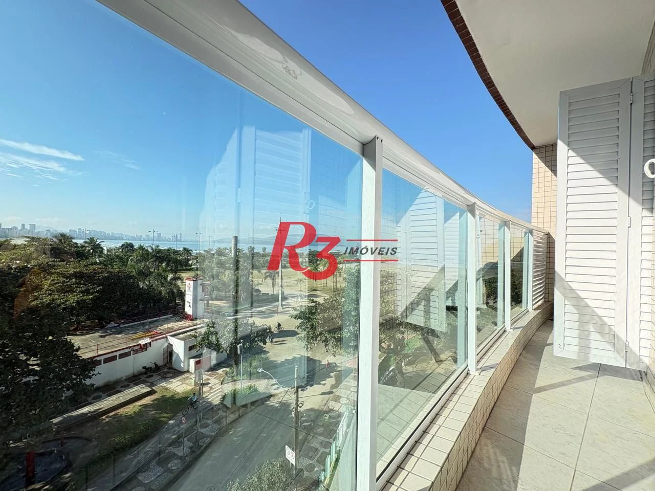 Apartamento para alugar, 54 m² por R$ 4.000,02/mês - José Menino - Santos/SP