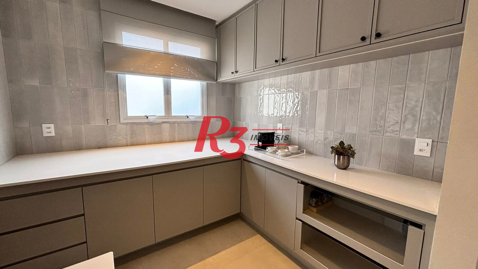 Apartamento com 3 dormitórios para alugar, 214 m² por R$ 25.000,00/mês - Boqueirão - Santos/SP