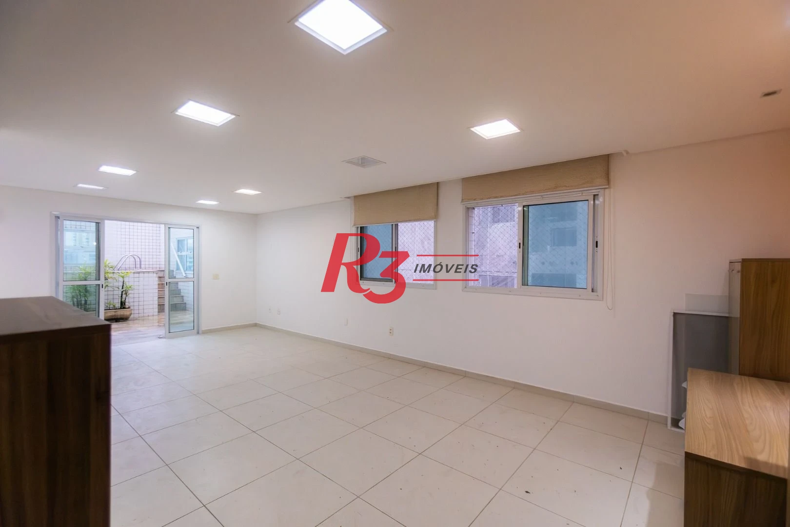 Apartamento com 3 dormitórios à venda, 248 m² por R$ 1.000.000,00 - Marapé - Santos/SP