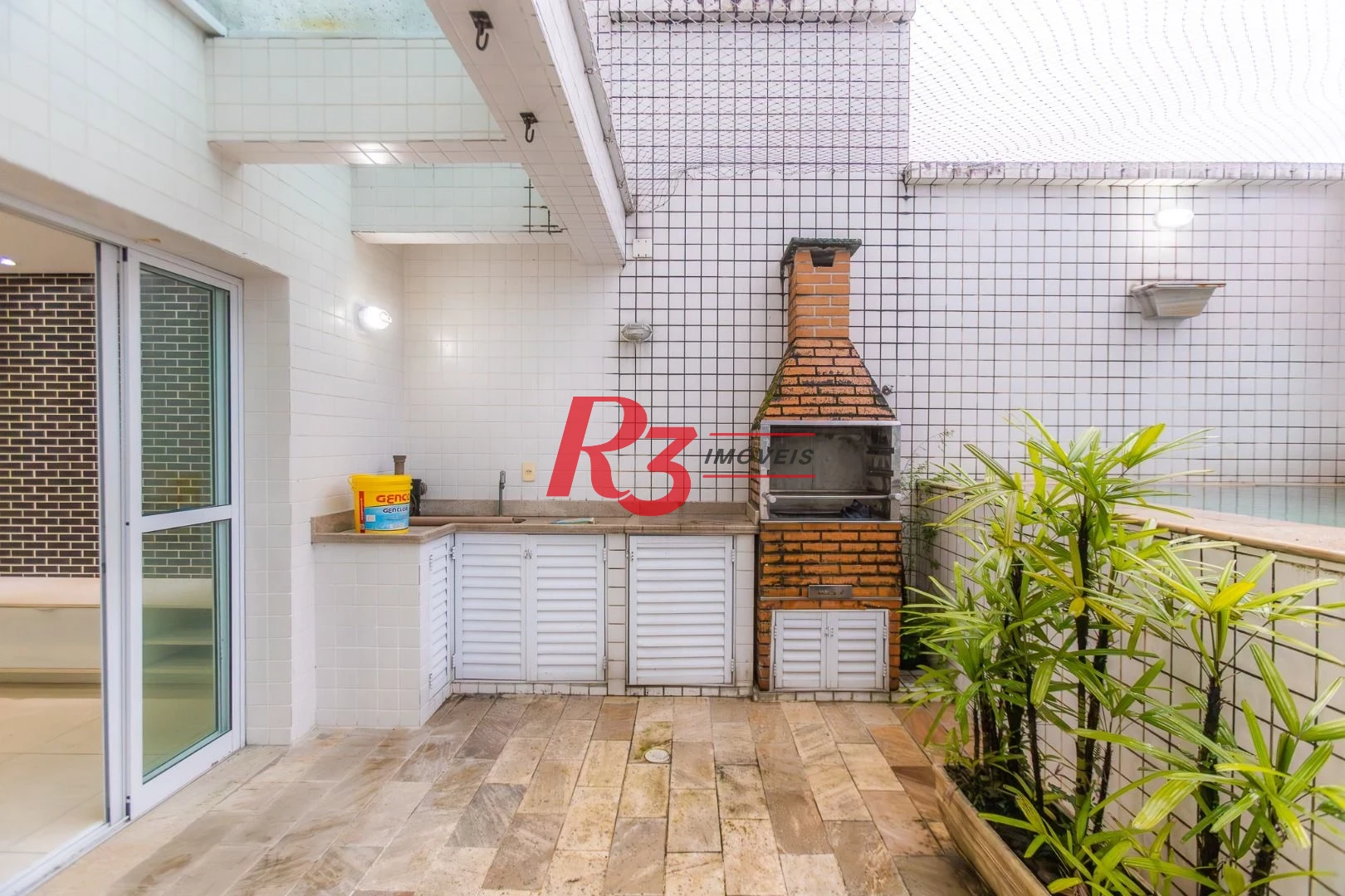 Apartamento com 3 dormitórios à venda, 248 m² por R$ 1.000.000,00 - Marapé - Santos/SP