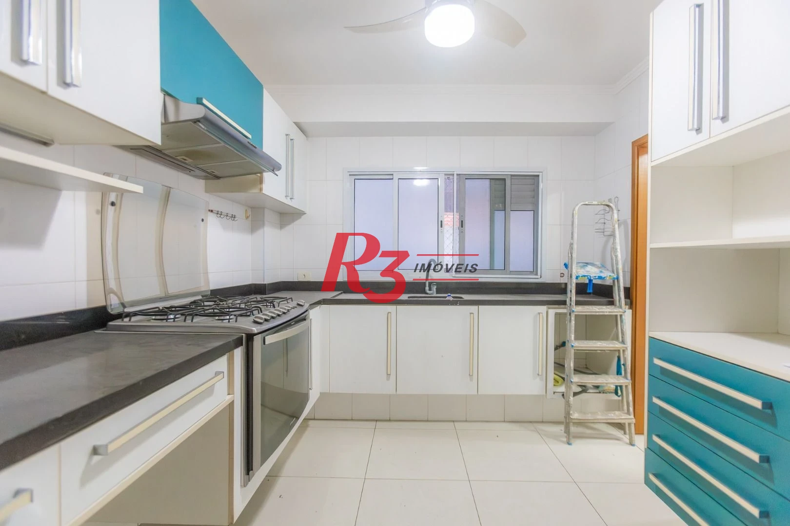 Apartamento com 3 dormitórios à venda, 248 m² por R$ 1.000.000,00 - Marapé - Santos/SP