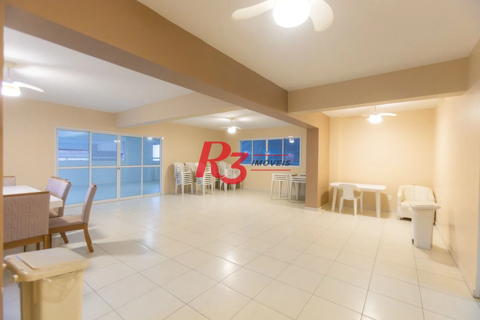 Apartamento com 3 dormitórios à venda, 248 m² por R$ 1.000.000,00 - Marapé - Santos/SP