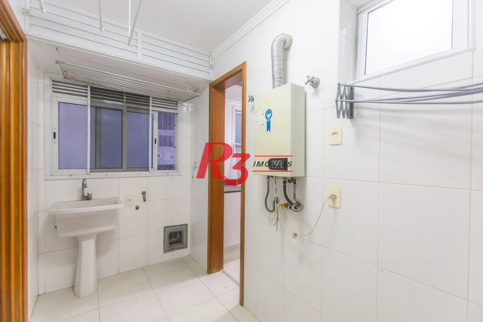 Apartamento com 3 dormitórios à venda, 248 m² por R$ 1.000.000,00 - Marapé - Santos/SP