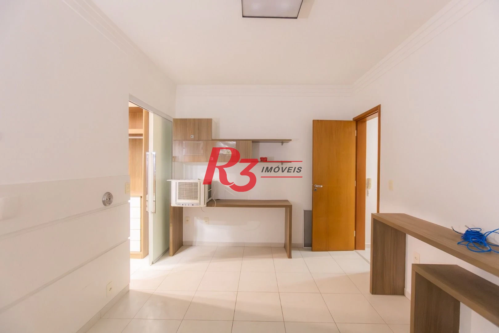Apartamento com 3 dormitórios à venda, 248 m² por R$ 1.000.000,00 - Marapé - Santos/SP
