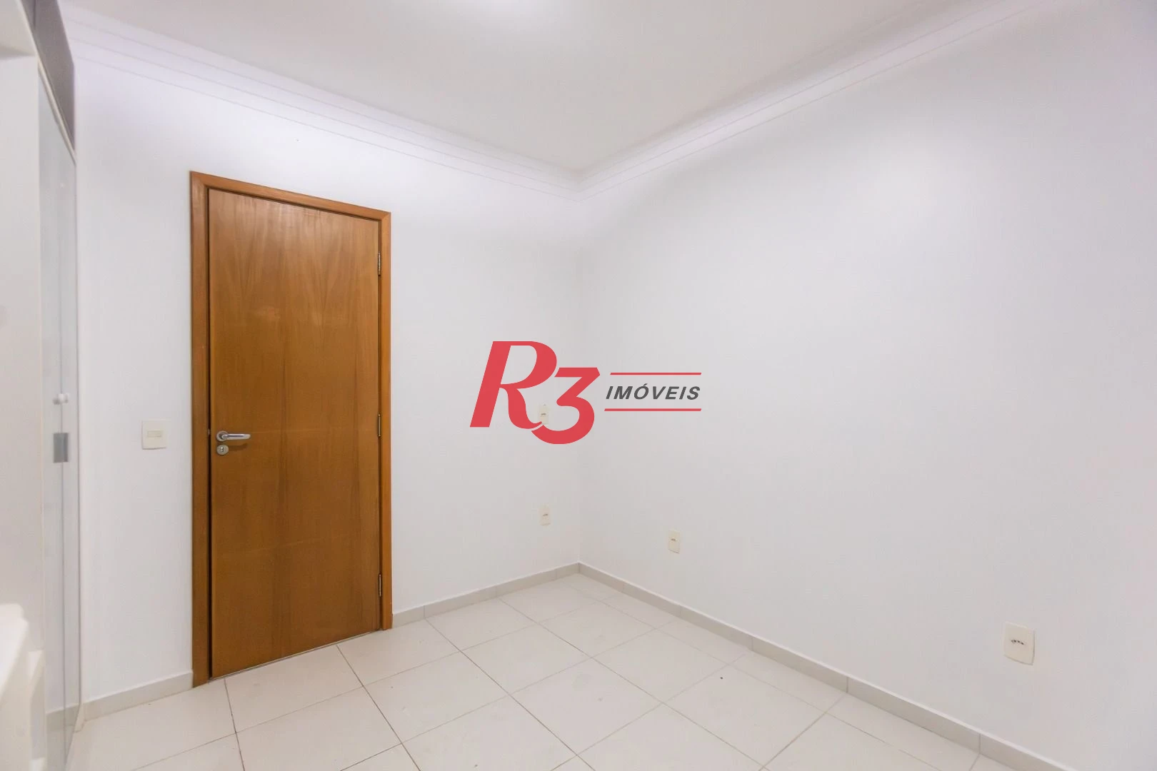 Apartamento com 3 dormitórios à venda, 248 m² por R$ 1.000.000,00 - Marapé - Santos/SP
