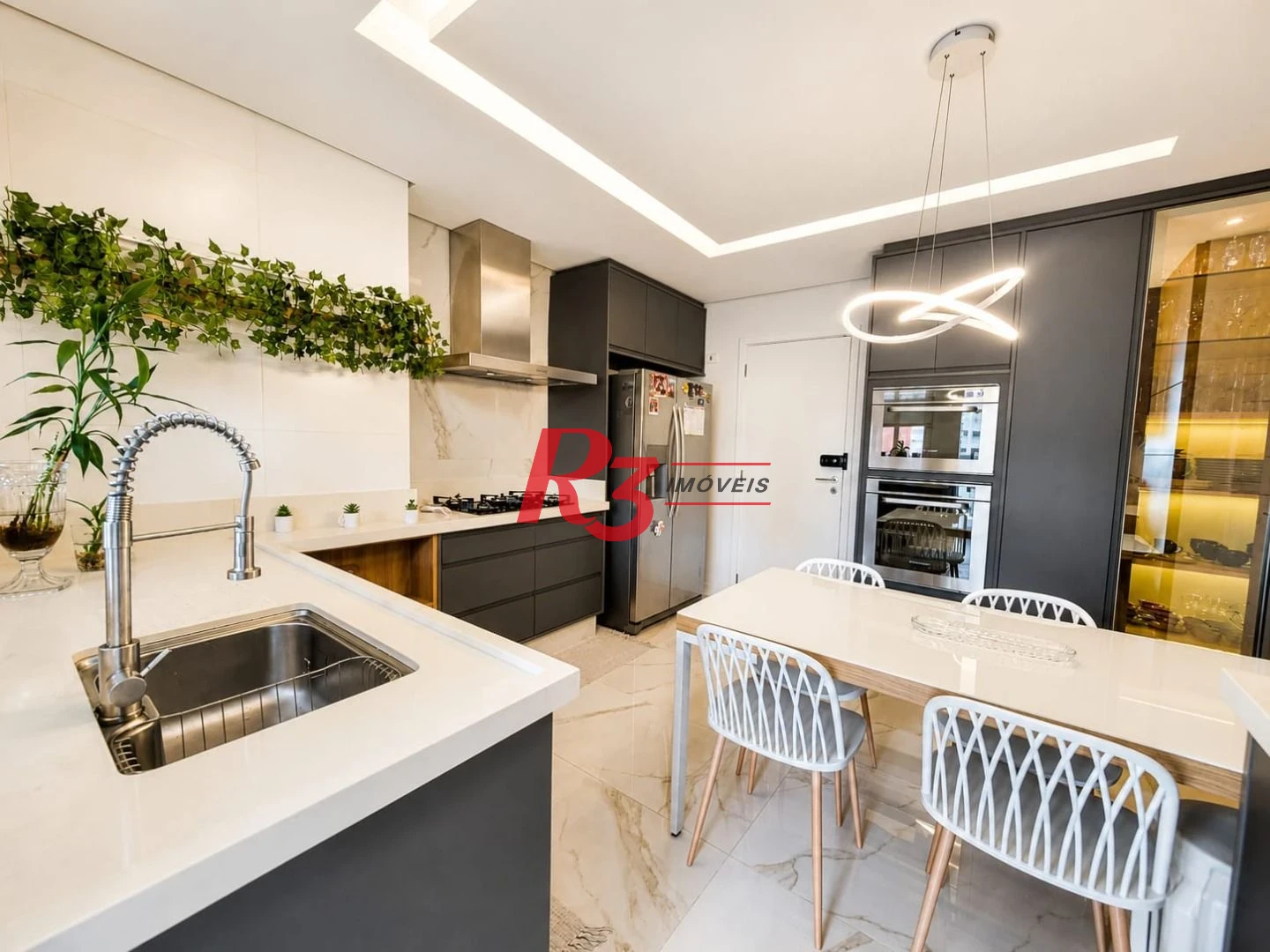 Apartamento com 3 dormitórios à venda, 127 m² por R$ 2.130.000,00 - Boqueirão - Santos/SP