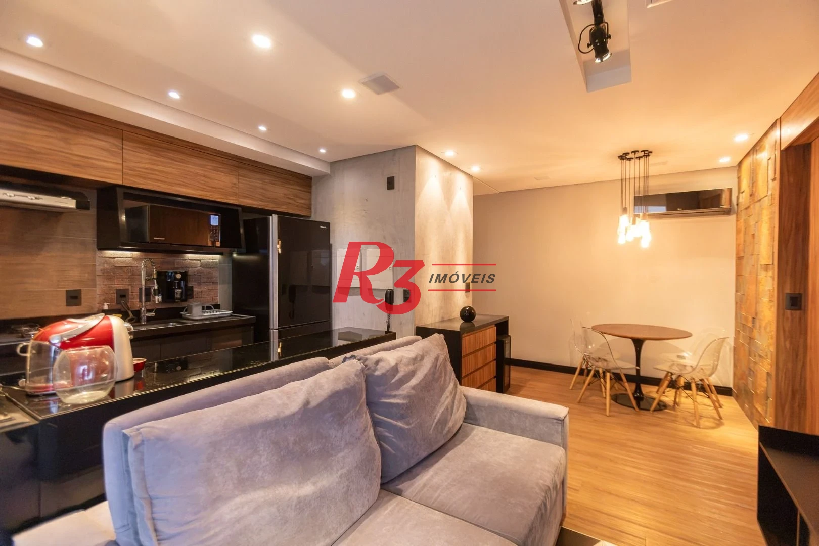 Apartamento com 1 dormitório para alugar, 47 m² por R$ 5.300,00/mês - Boqueirão - Santos/SP