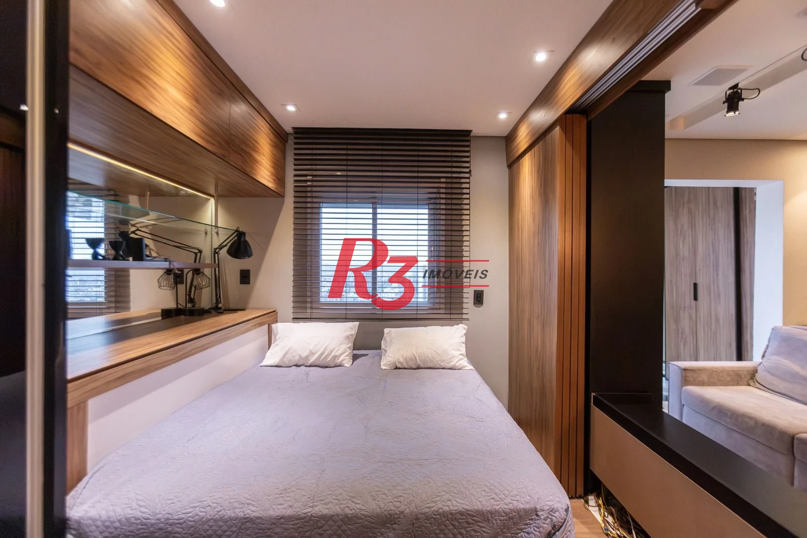 Apartamento com 1 dormitório para alugar, 47 m² por R$ 5.300,00/mês - Boqueirão - Santos/SP