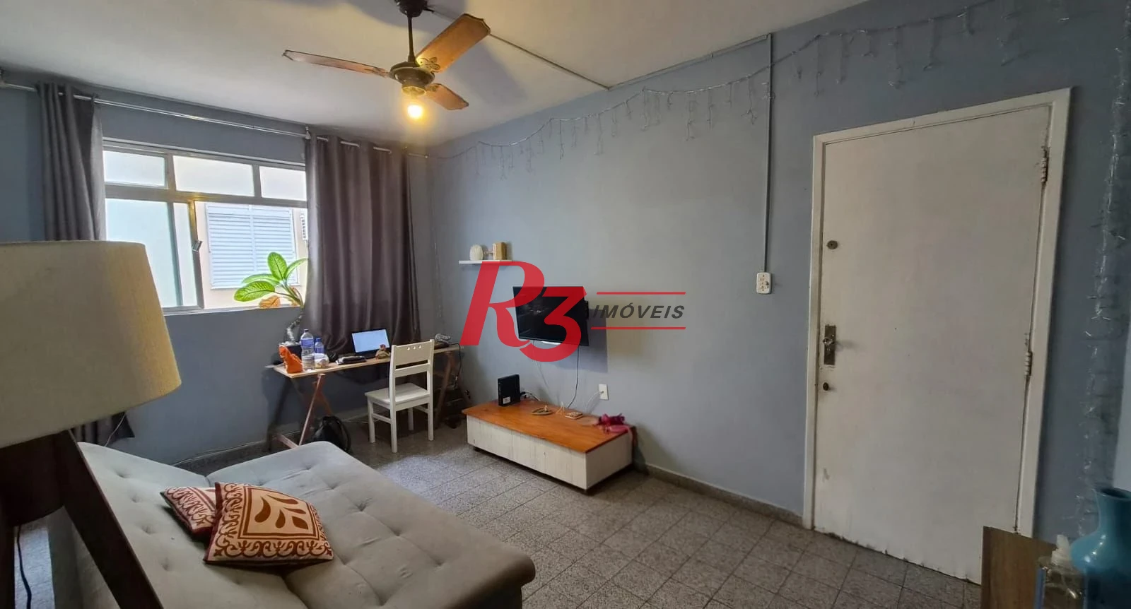 Apartamento com 2 dormitórios à venda, 75 m² por R$ 630.000,00 - Gonzaga - Santos/SP