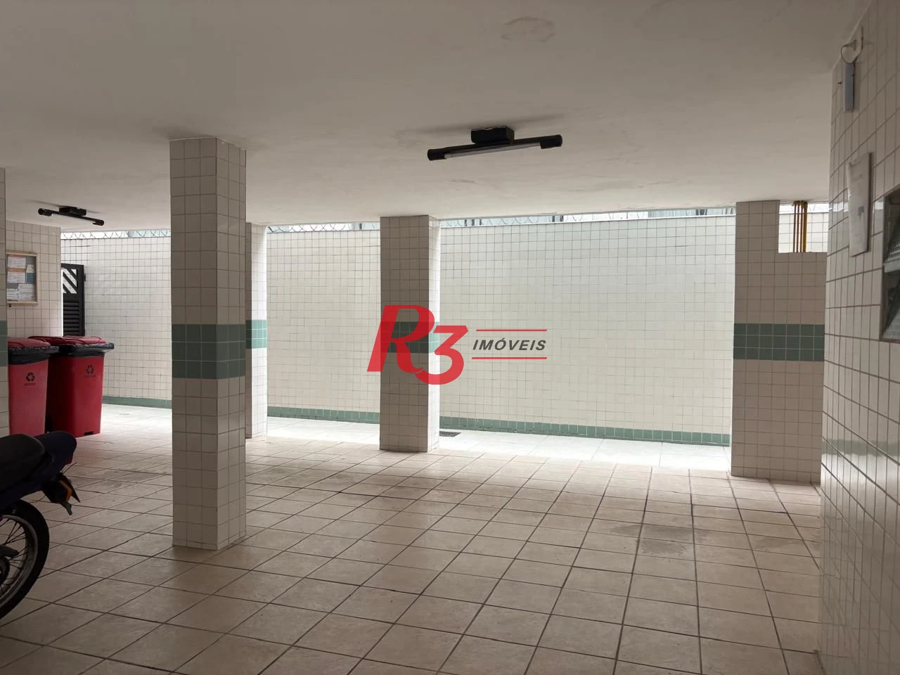 Apartamento com 2 dormitórios à venda, 82 m² por R$ 435.000,00 - Marapé - Santos/SP
