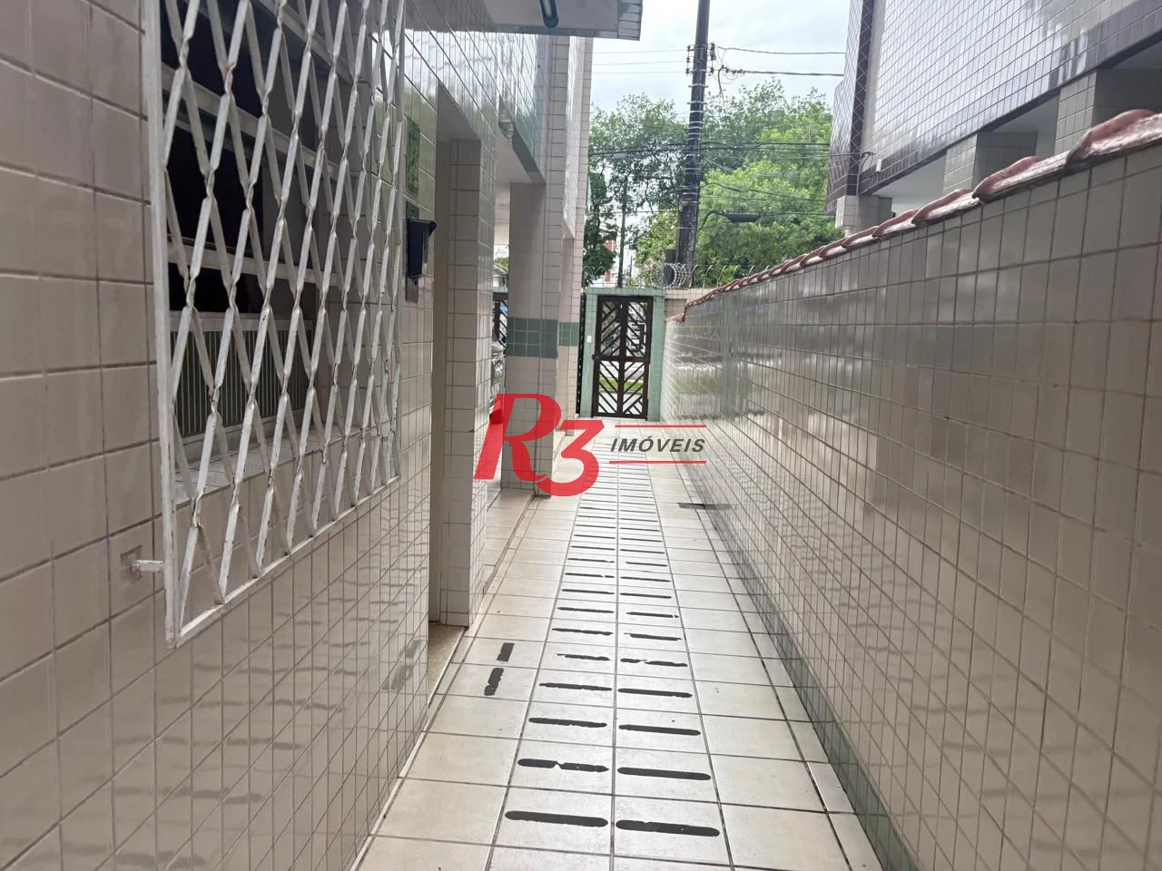 Apartamento com 2 dormitórios à venda, 82 m² por R$ 435.000,00 - Marapé - Santos/SP