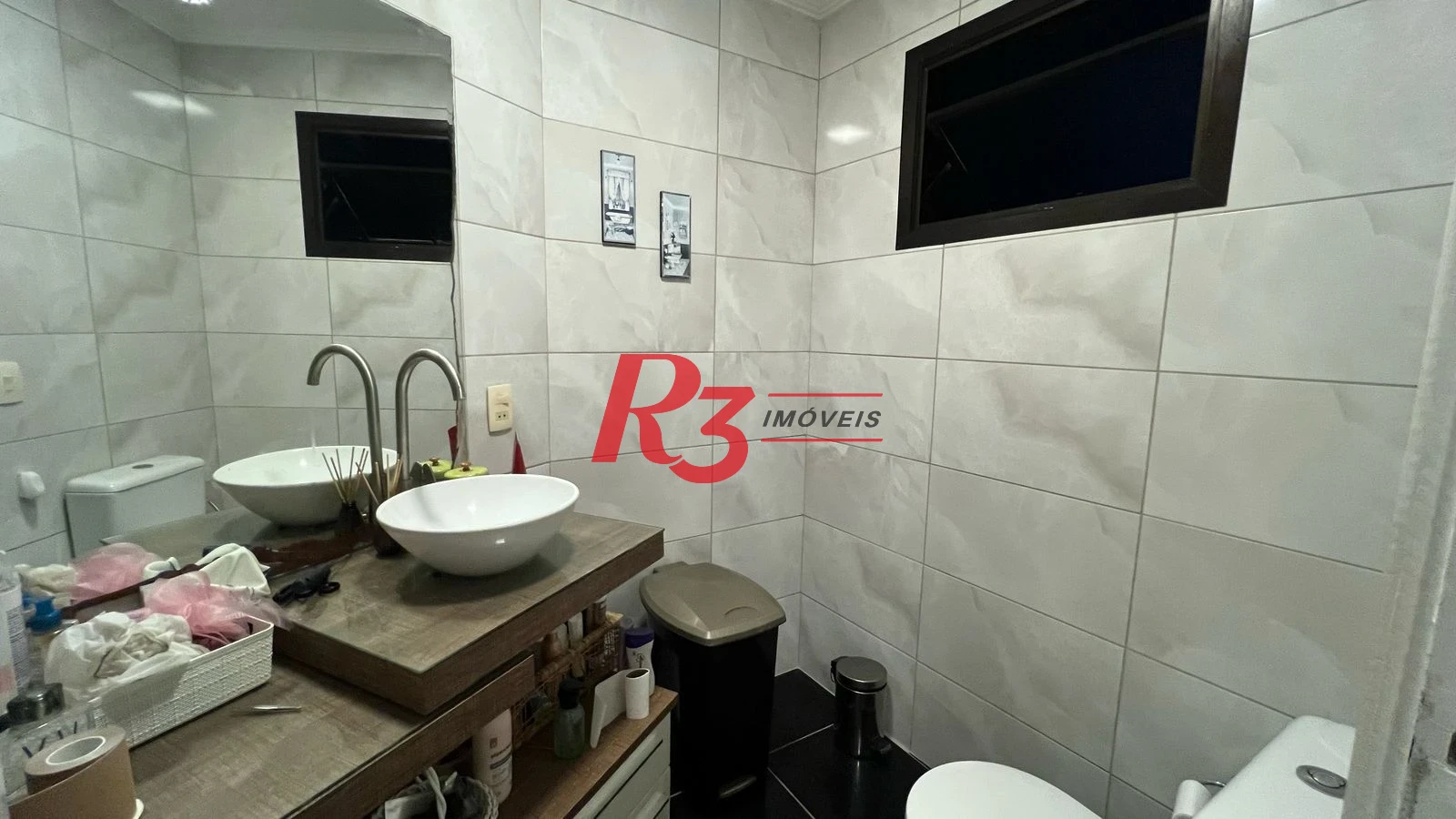 Apartamento com 3 dormitórios à venda, 124 m² por R$ 640.000,00 - Campo Grande - Santos/SP