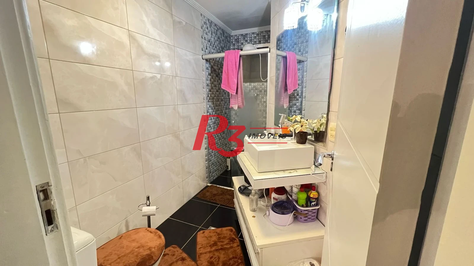 Apartamento com 3 dormitórios à venda, 124 m² por R$ 640.000,00 - Campo Grande - Santos/SP