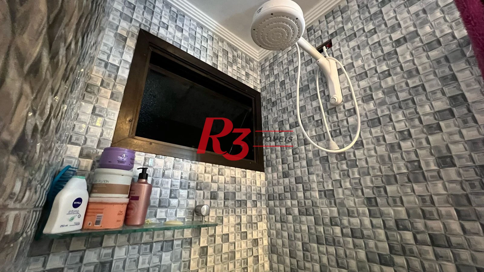 Apartamento com 3 dormitórios à venda, 124 m² por R$ 640.000,00 - Campo Grande - Santos/SP