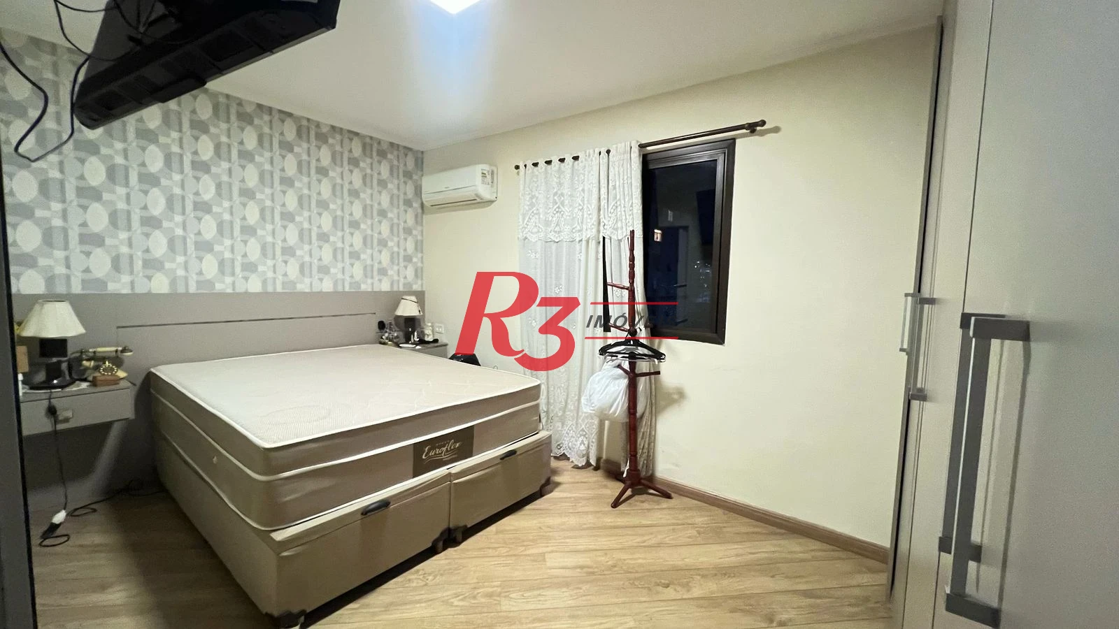 Apartamento com 3 dormitórios à venda, 124 m² por R$ 640.000,00 - Campo Grande - Santos/SP