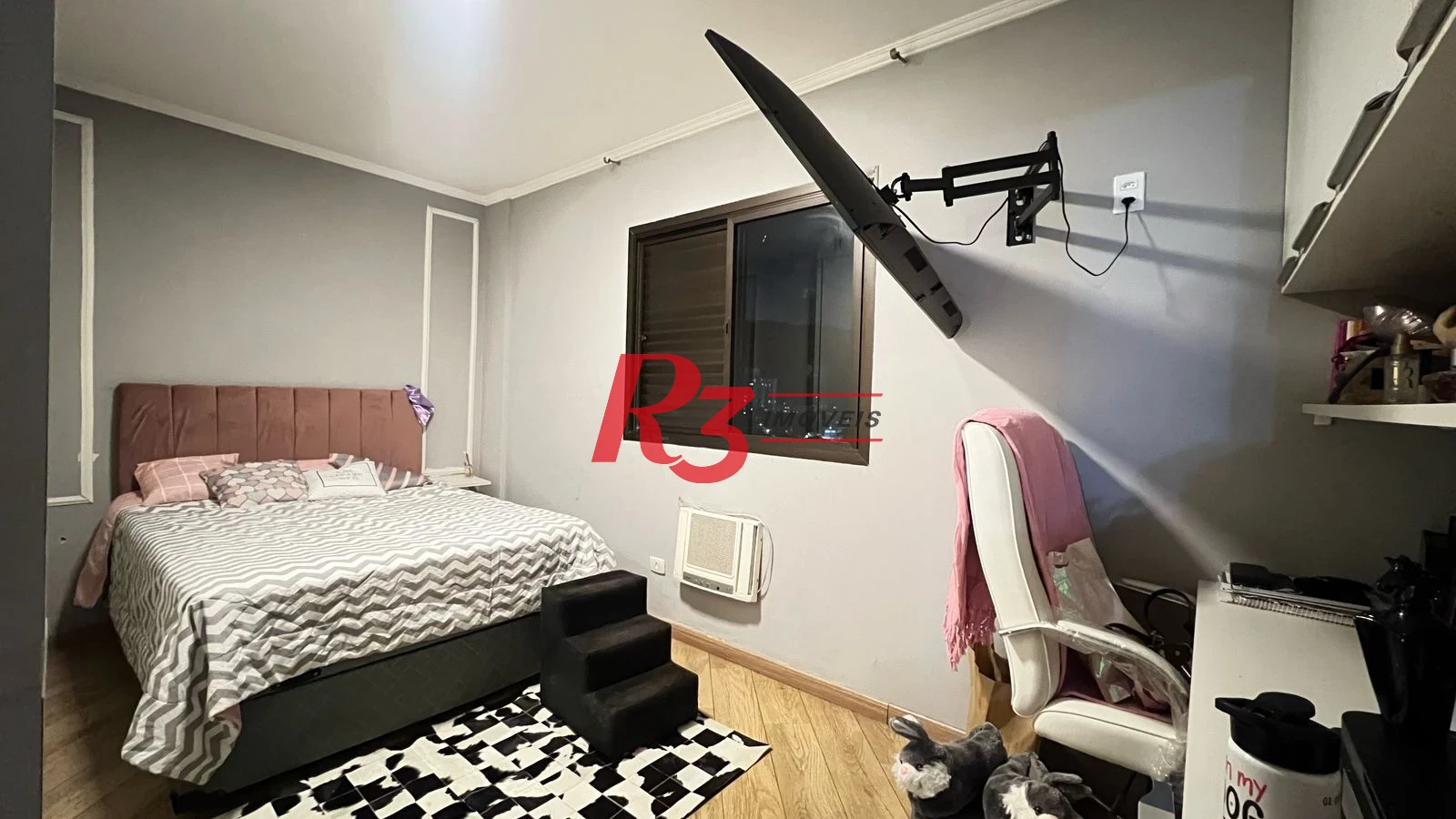 Apartamento com 3 dormitórios à venda, 124 m² por R$ 640.000,00 - Campo Grande - Santos/SP