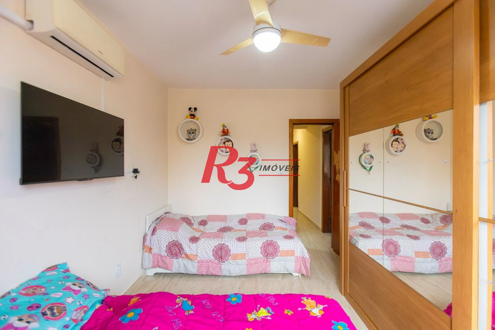 Apartamento com 3 dormitórios à venda, 98 m² por R$ 750.000,00 - Ponta da Praia - Santos/SP