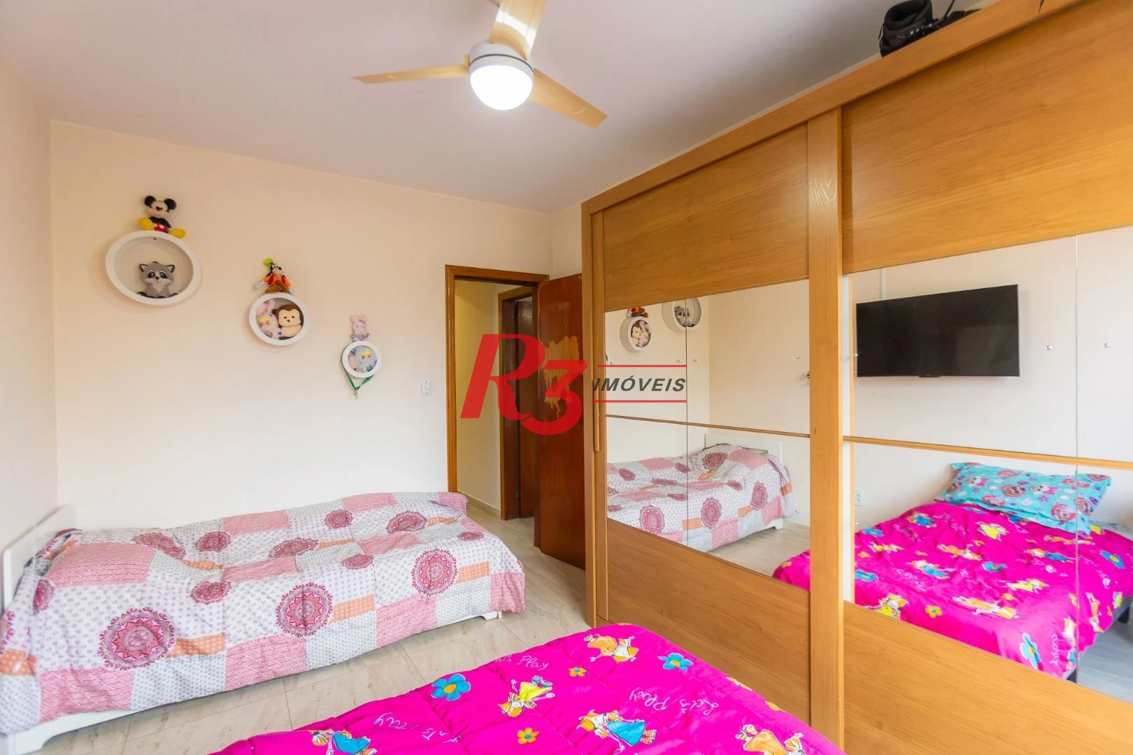 Apartamento com 3 dormitórios à venda, 98 m² por R$ 750.000,00 - Ponta da Praia - Santos/SP