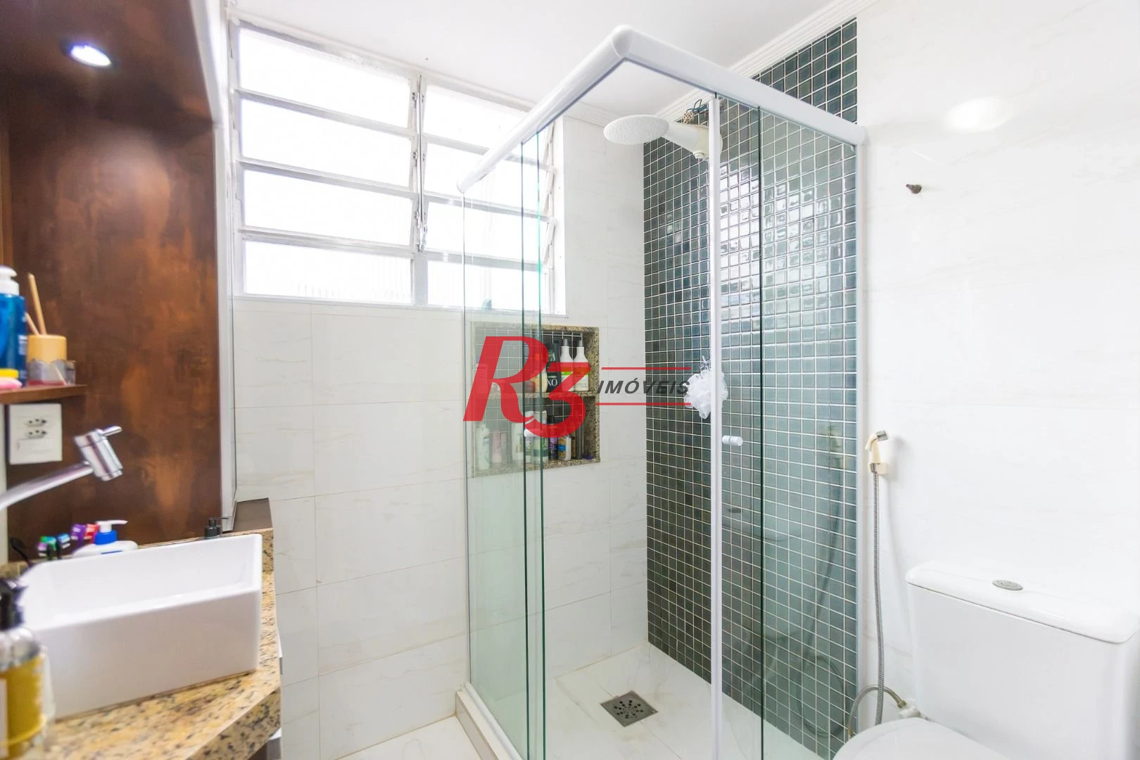 Apartamento com 3 dormitórios à venda, 98 m² por R$ 750.000,00 - Ponta da Praia - Santos/SP