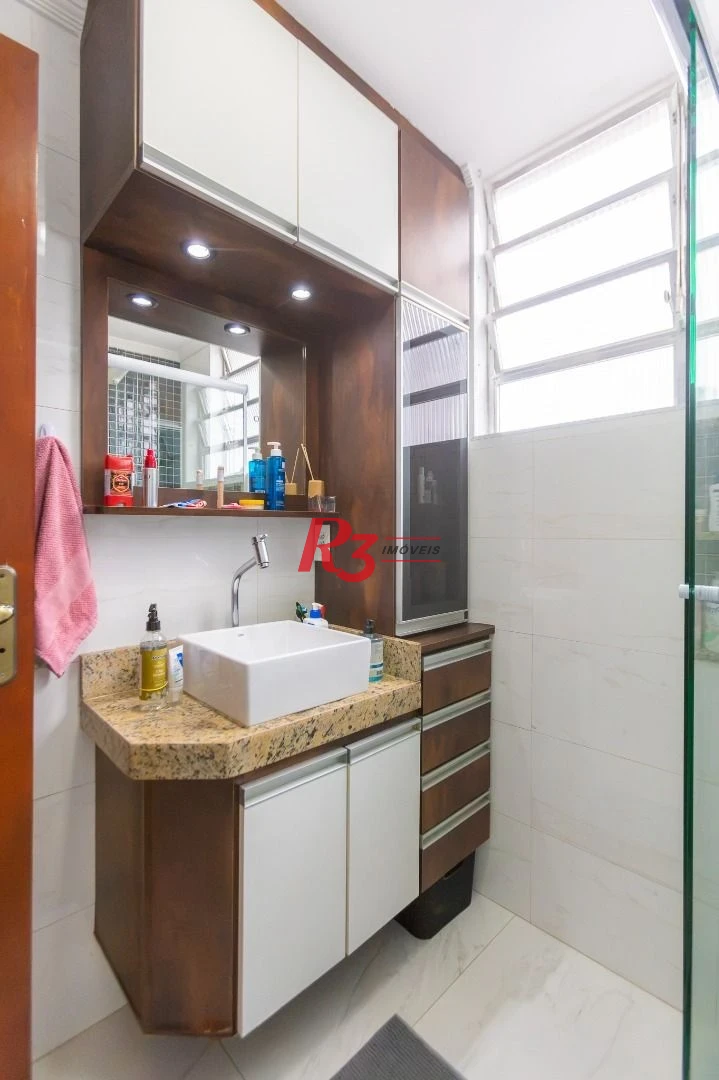 Apartamento com 3 dormitórios à venda, 98 m² por R$ 750.000,00 - Ponta da Praia - Santos/SP