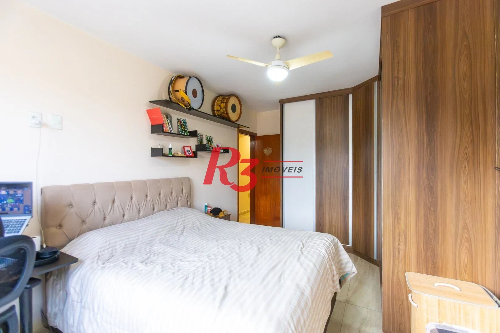 Apartamento com 3 dormitórios à venda, 98 m² por R$ 750.000,00 - Ponta da Praia - Santos/SP