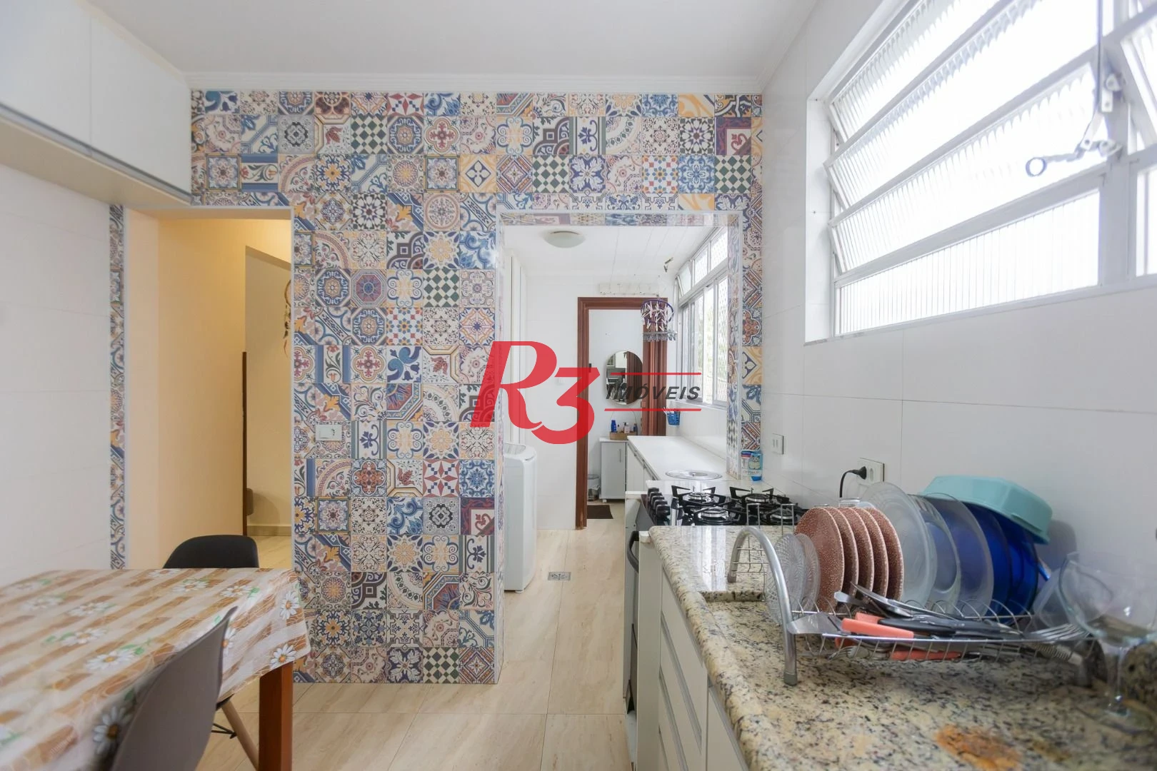 Apartamento com 3 dormitórios à venda, 98 m² por R$ 750.000,00 - Ponta da Praia - Santos/SP