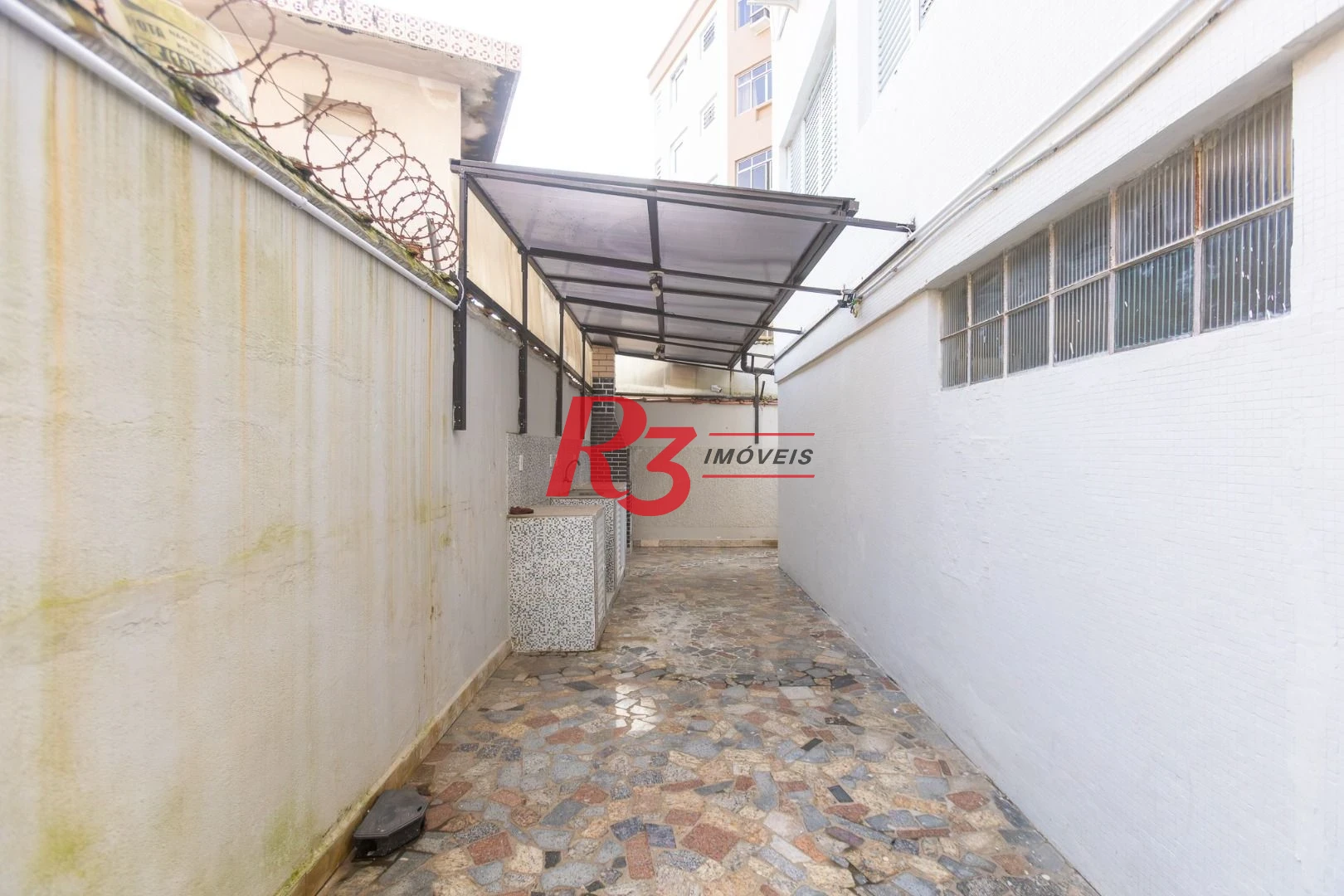 Apartamento com 3 dormitórios à venda, 98 m² por R$ 750.000,00 - Ponta da Praia - Santos/SP