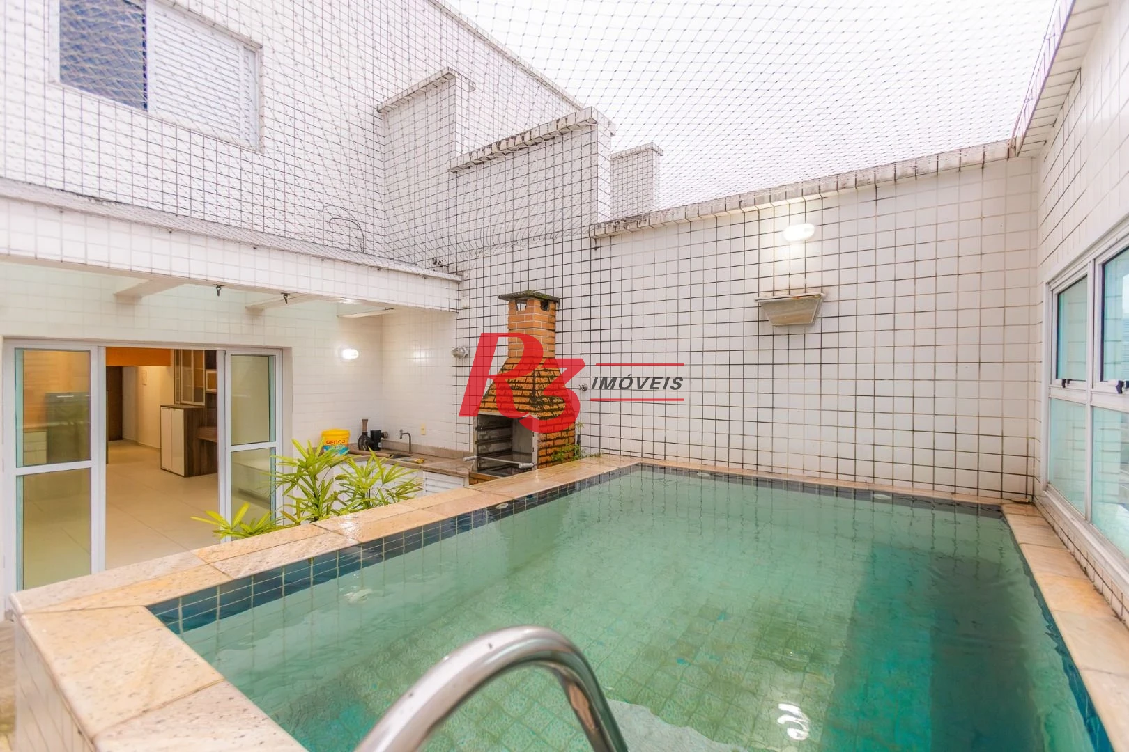 Cobertura com 3 dormitórios à venda, 248 m² por R$ 1.000.000,00 - Marapé - Santos/SP