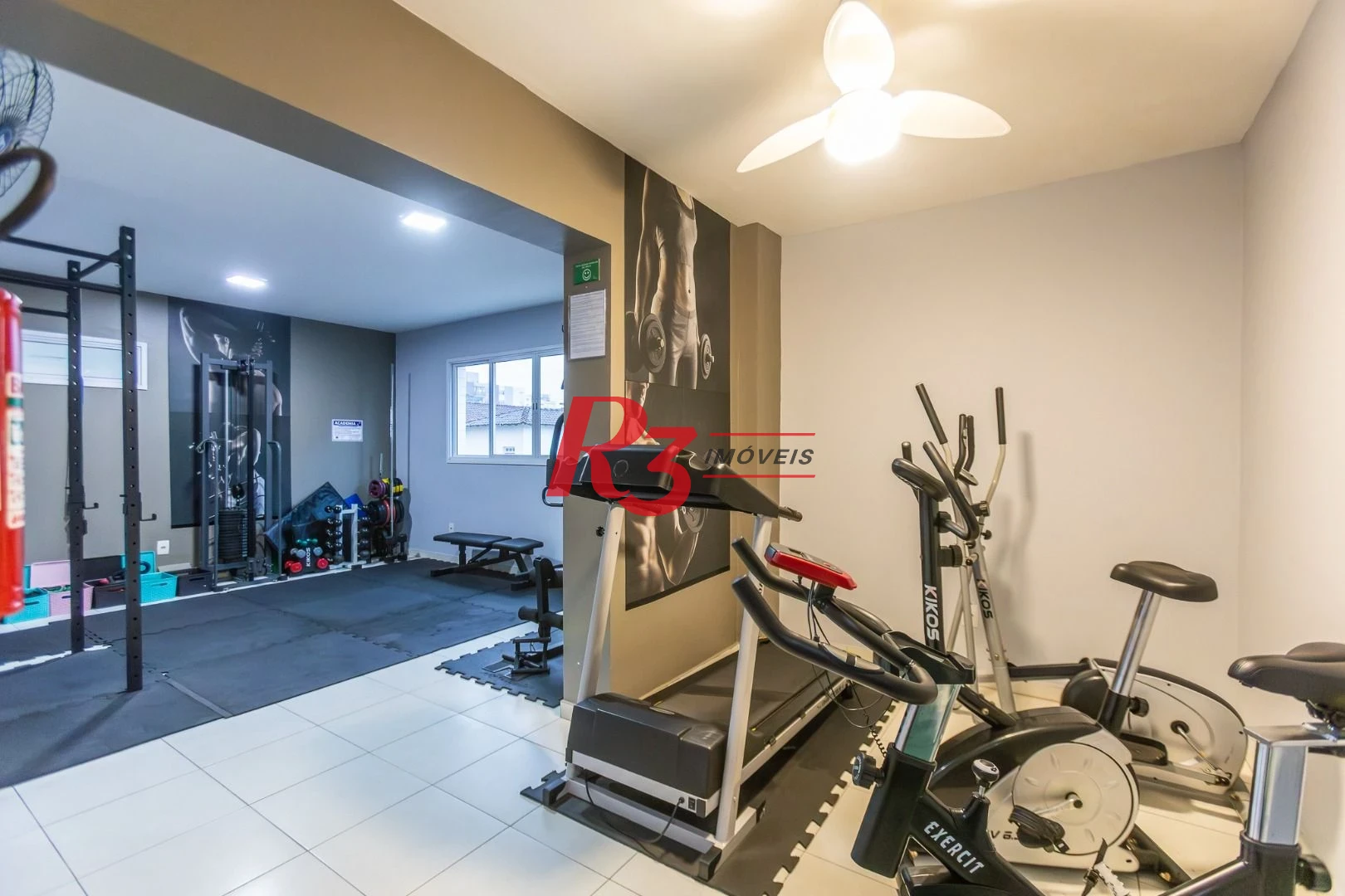 Cobertura com 3 dormitórios à venda, 248 m² por R$ 1.000.000,00 - Marapé - Santos/SP