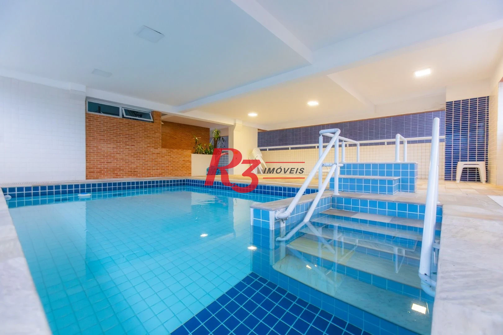 Cobertura com 3 dormitórios à venda, 248 m² por R$ 1.000.000,00 - Marapé - Santos/SP