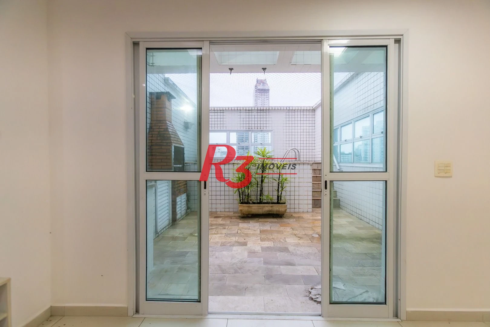 Cobertura com 3 dormitórios à venda, 248 m² por R$ 1.000.000,00 - Marapé - Santos/SP