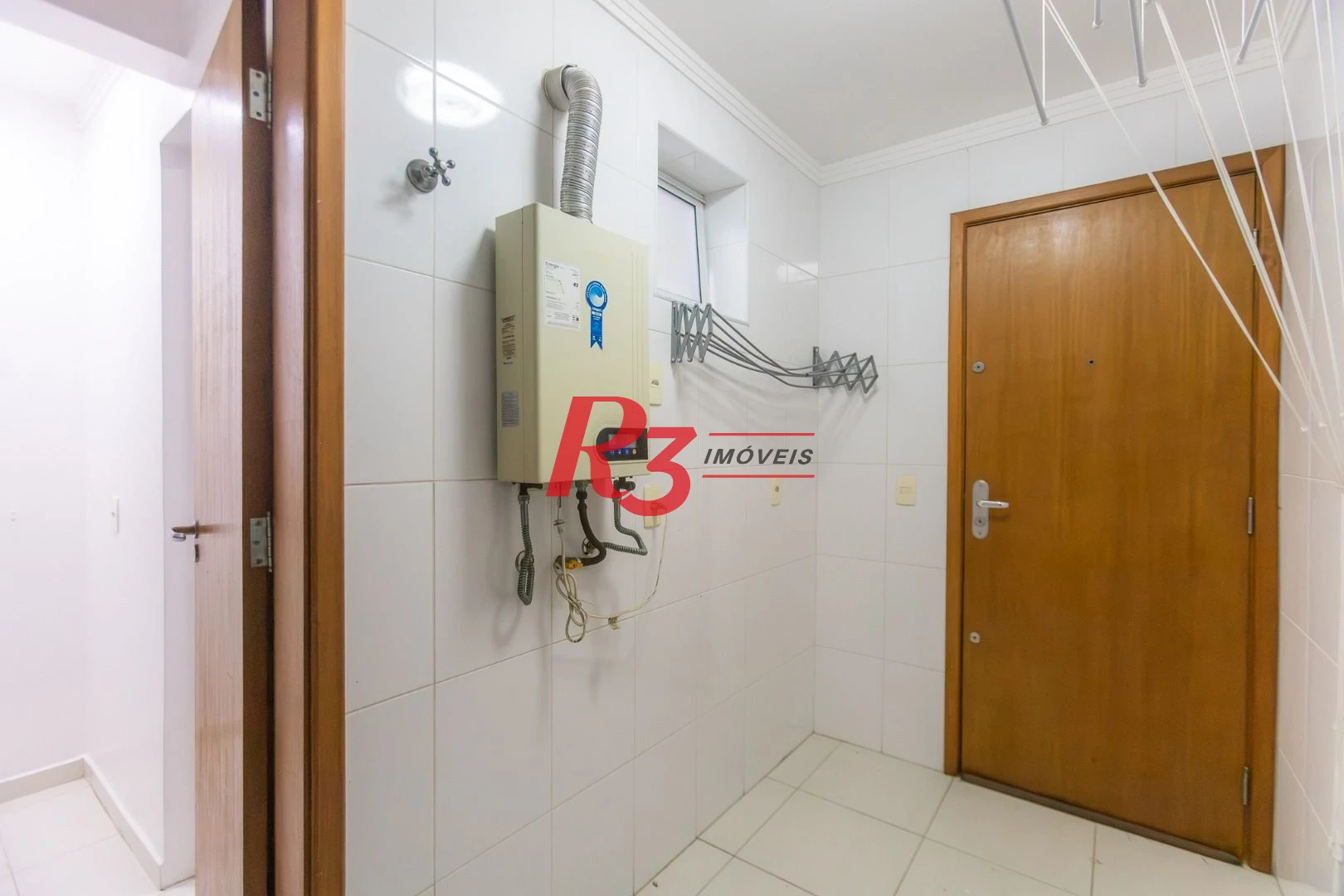 Cobertura com 3 dormitórios à venda, 248 m² por R$ 1.000.000,00 - Marapé - Santos/SP