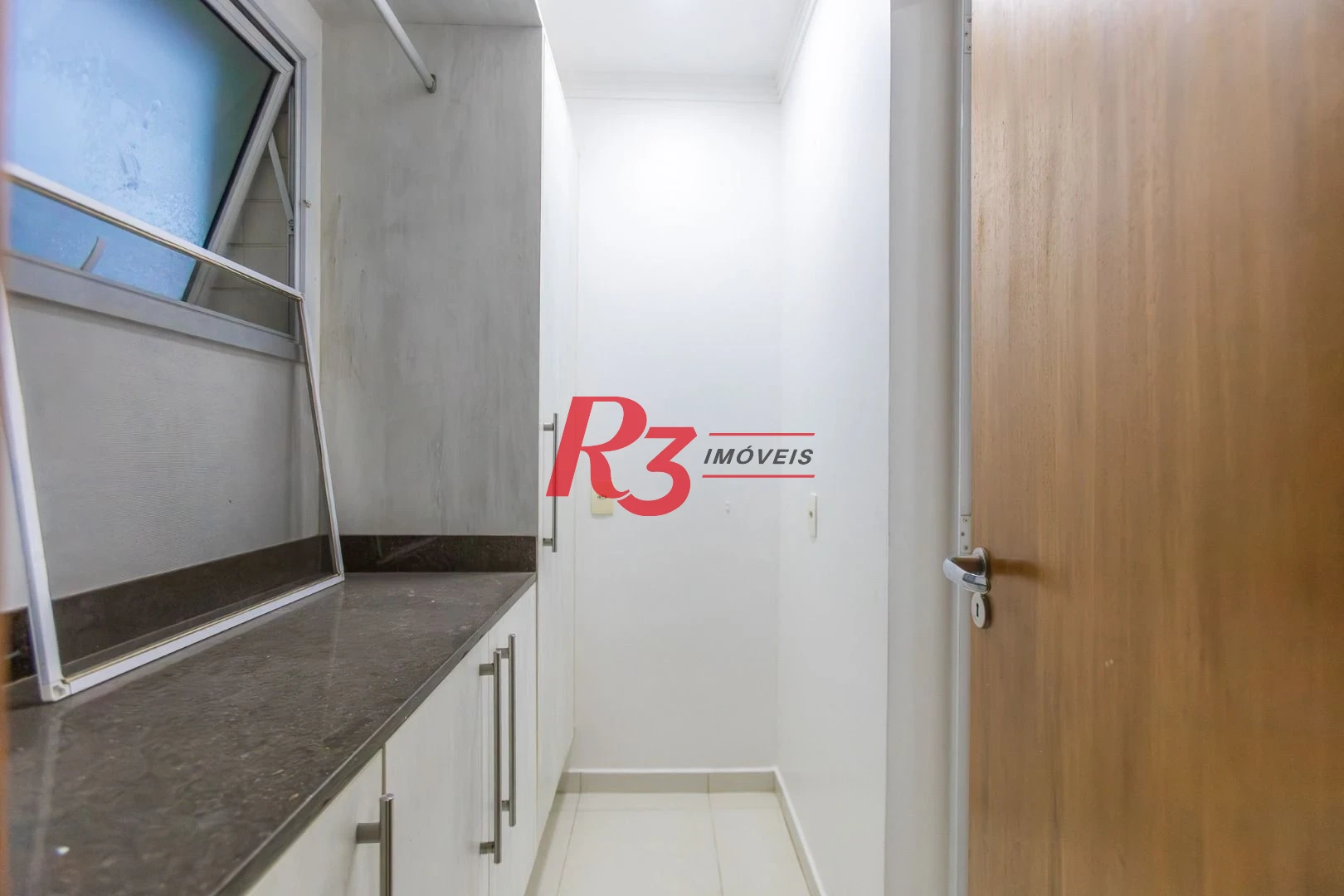 Cobertura com 3 dormitórios à venda, 248 m² por R$ 1.000.000,00 - Marapé - Santos/SP