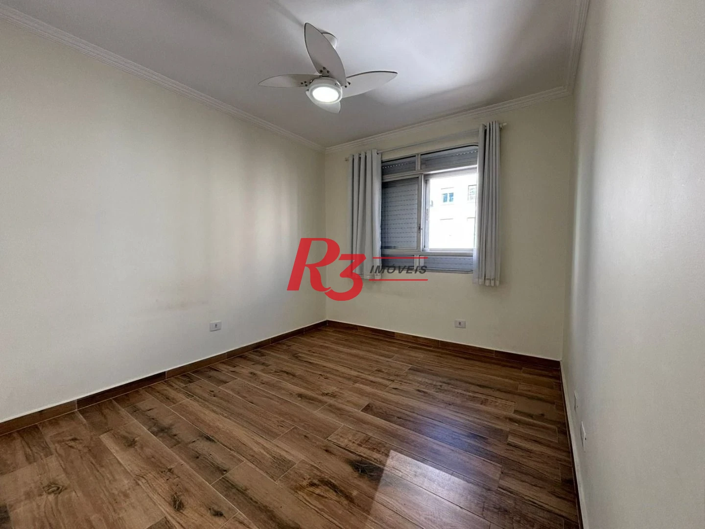 Apartamento com 2 dormitórios à venda, 82 m² por R$ 930.000,00 - Boqueirão - Santos/SP