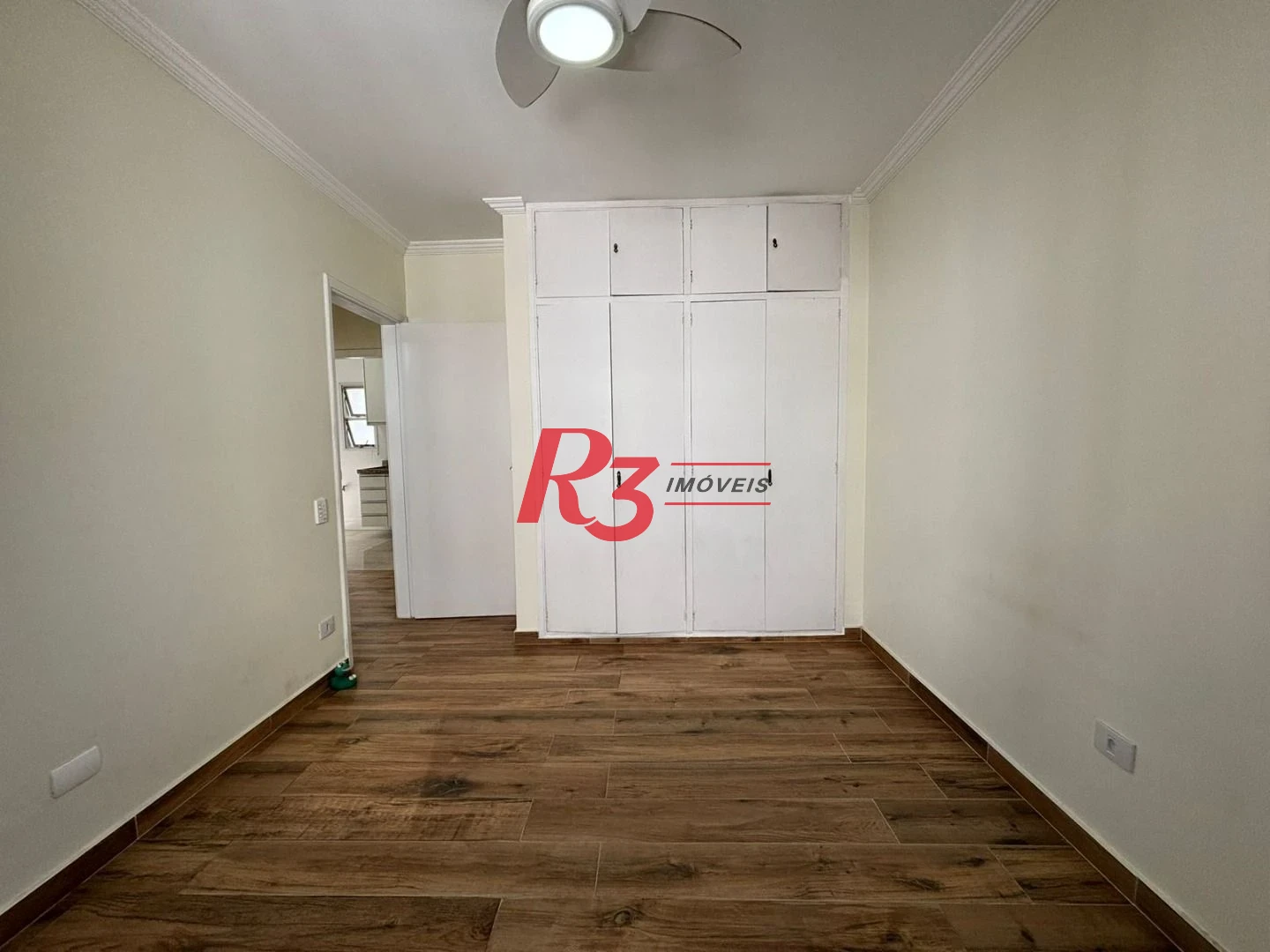 Apartamento com 2 dormitórios à venda, 82 m² por R$ 930.000,00 - Boqueirão - Santos/SP