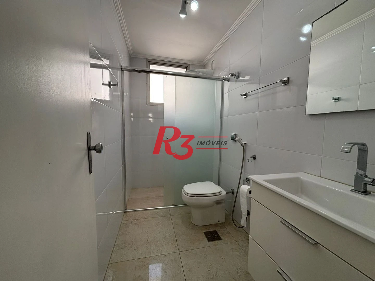 Apartamento com 2 dormitórios à venda, 82 m² por R$ 930.000,00 - Boqueirão - Santos/SP