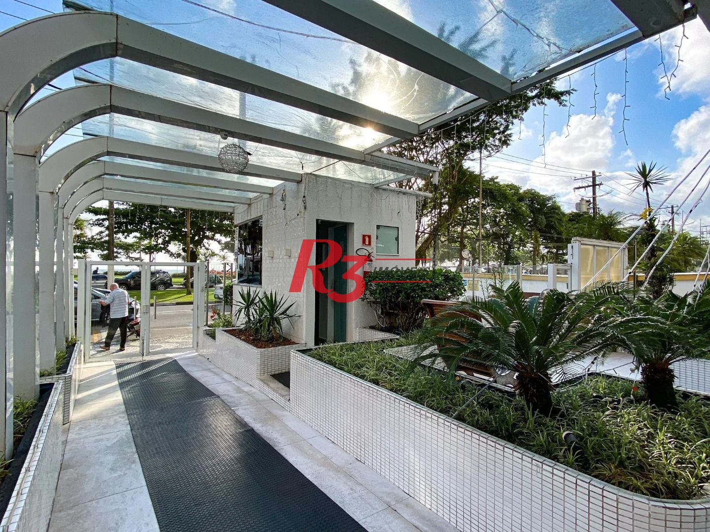 Apartamento com 2 dormitórios à venda, 82 m² por R$ 930.000,00 - Boqueirão - Santos/SP