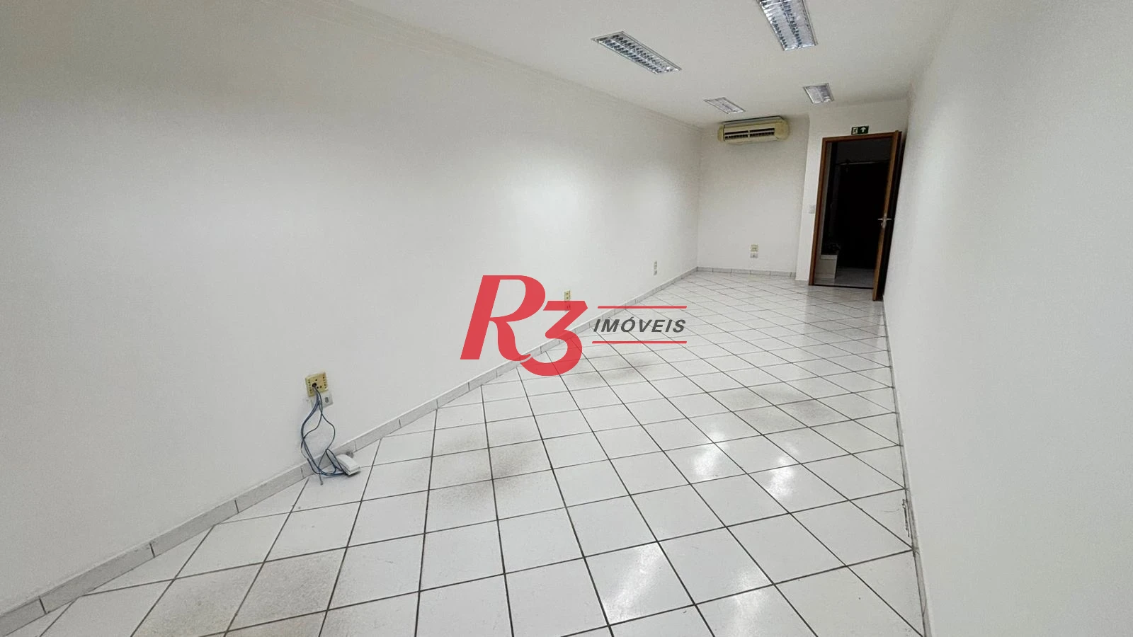 Sala para alugar, 80 m² por R$ 3.000,00/mês - Centro - Santos/SP