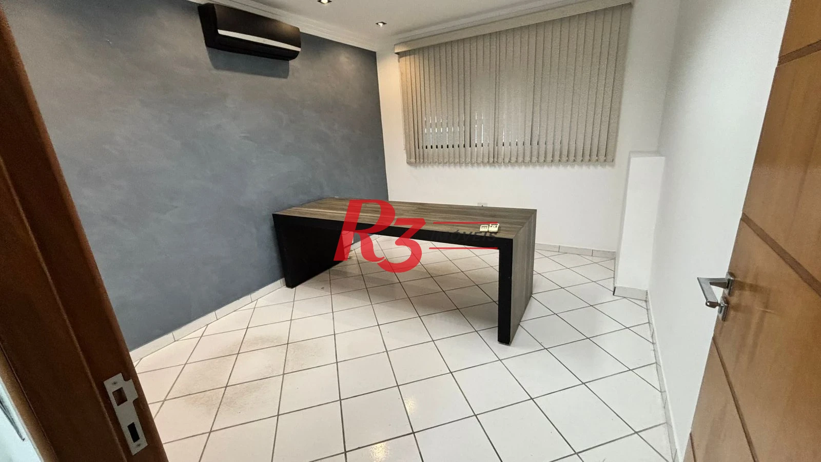 Sala para alugar, 80 m² por R$ 3.000,00/mês - Centro - Santos/SP
