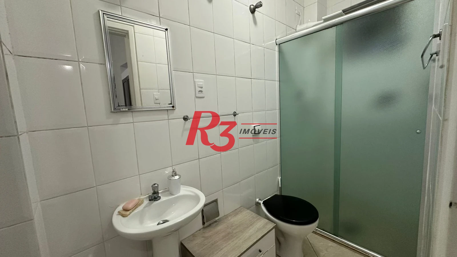 Apartamento com 1 dormitório para alugar, 30 m² por R$ 3.000,02/mês - José Menino - Santos/SP