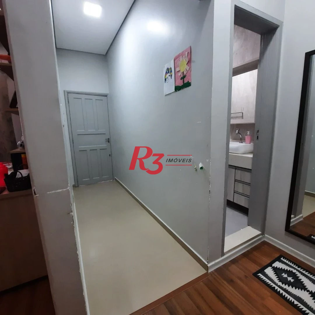 Sobrado com 2 dormitórios à venda, 180 m² por R$ 1.000.000,00 - Campo Grande - Santos/SP