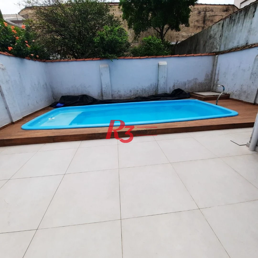 Sobrado com 2 dormitórios à venda, 180 m² por R$ 1.000.000,00 - Campo Grande - Santos/SP