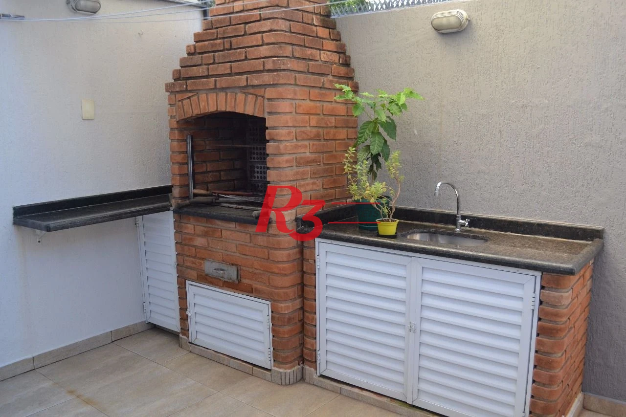 Sobrado com 3 dormitórios à venda, 134 m² por R$ 1.490.000,00 - Ponta da Praia - Santos/SP