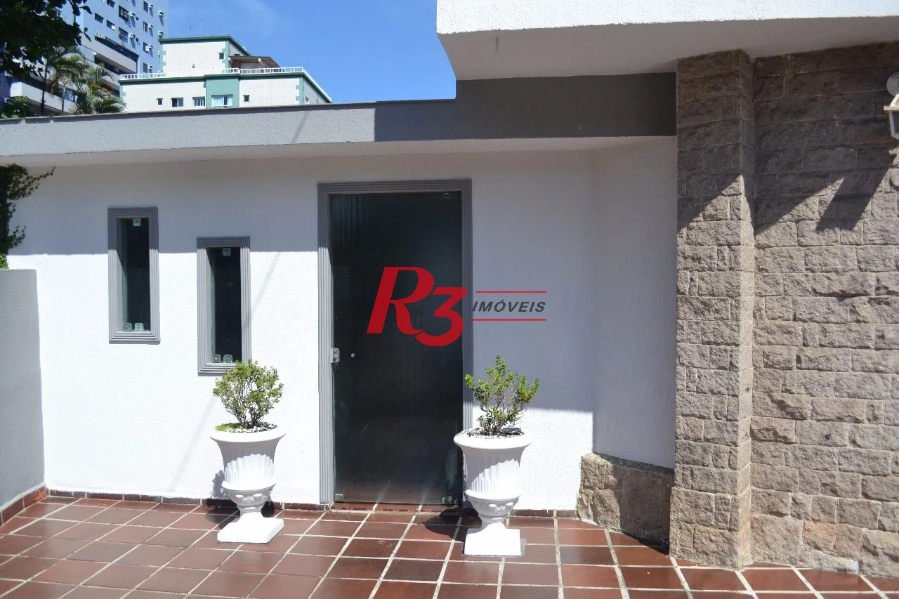 Sobrado com 3 dormitórios à venda, 134 m² por R$ 1.490.000,00 - Ponta da Praia - Santos/SP